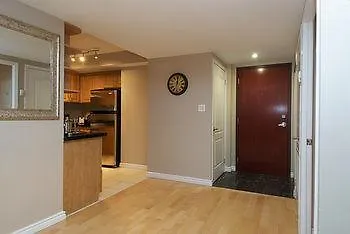 Apartment Whitehall Suites - 263 Wellington St W Toronto